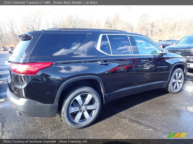 Mosaic Black Metallic / Jet Black 2020 Chevrolet Traverse LT AWD