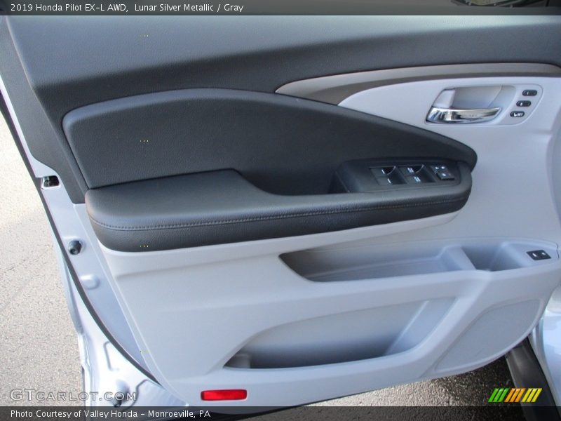 Lunar Silver Metallic / Gray 2019 Honda Pilot EX-L AWD