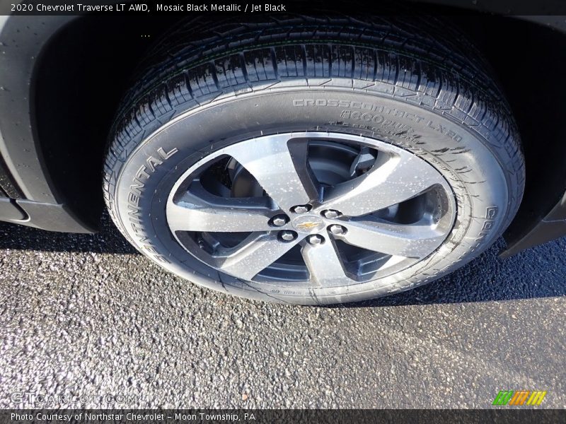 Mosaic Black Metallic / Jet Black 2020 Chevrolet Traverse LT AWD