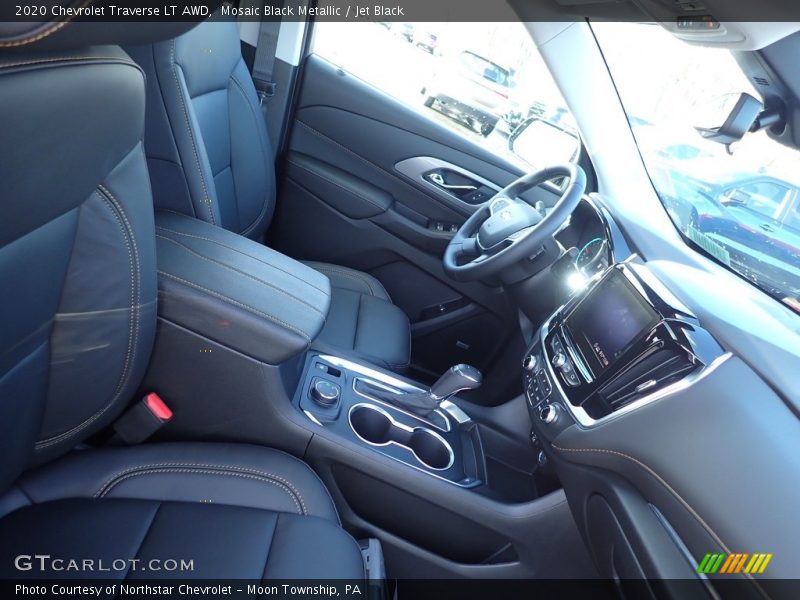Mosaic Black Metallic / Jet Black 2020 Chevrolet Traverse LT AWD