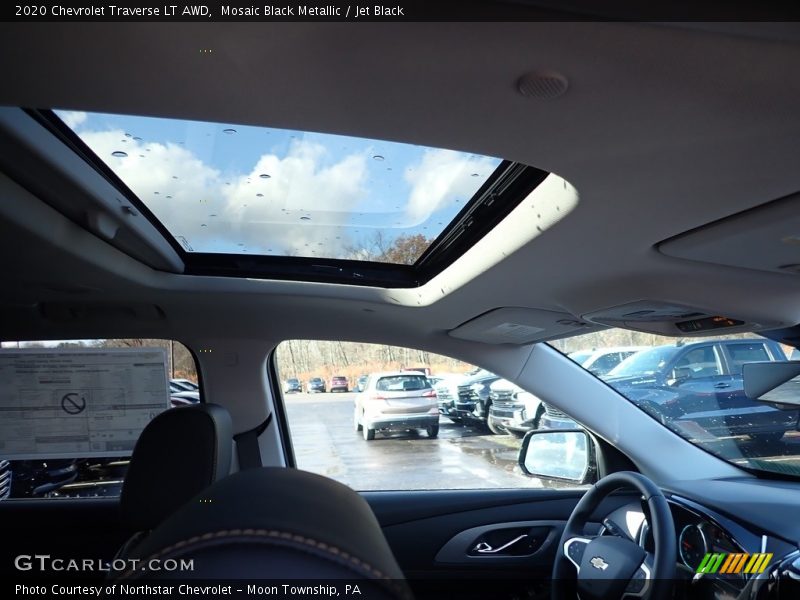 Mosaic Black Metallic / Jet Black 2020 Chevrolet Traverse LT AWD