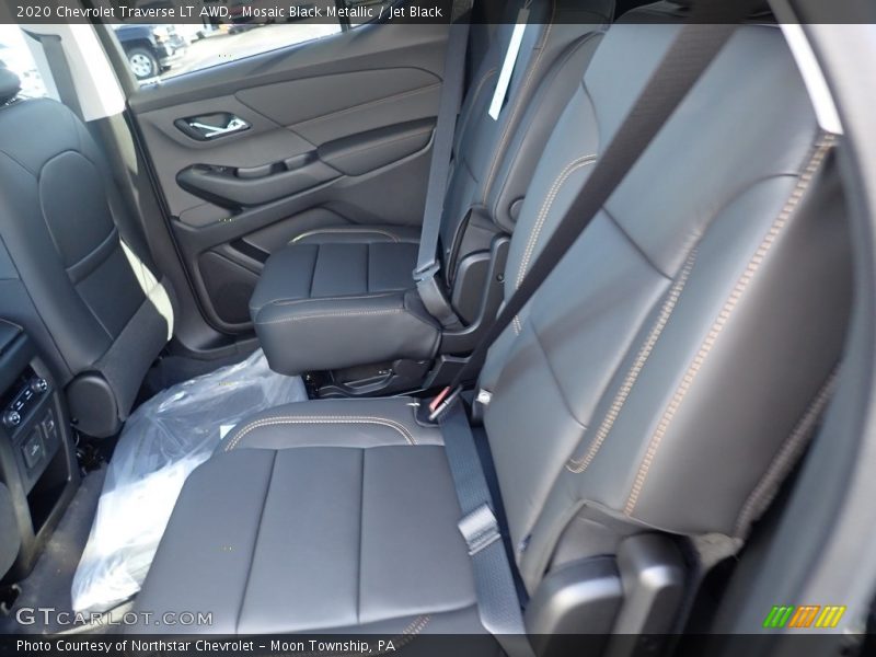 Mosaic Black Metallic / Jet Black 2020 Chevrolet Traverse LT AWD