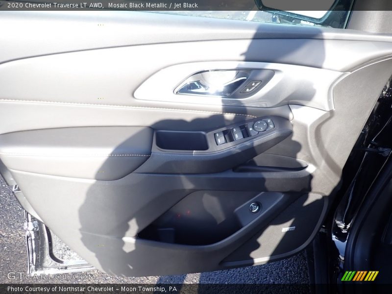 Mosaic Black Metallic / Jet Black 2020 Chevrolet Traverse LT AWD