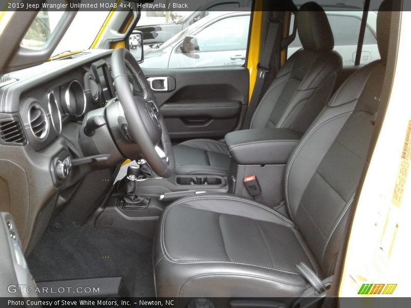 Front Seat of 2019 Wrangler Unlimited MOAB 4x4