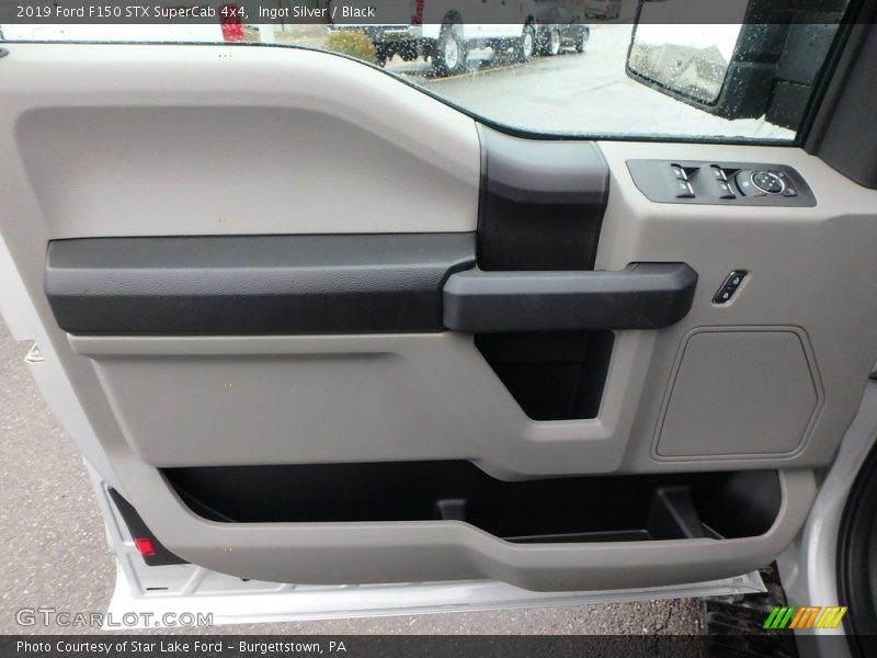 Ingot Silver / Black 2019 Ford F150 STX SuperCab 4x4