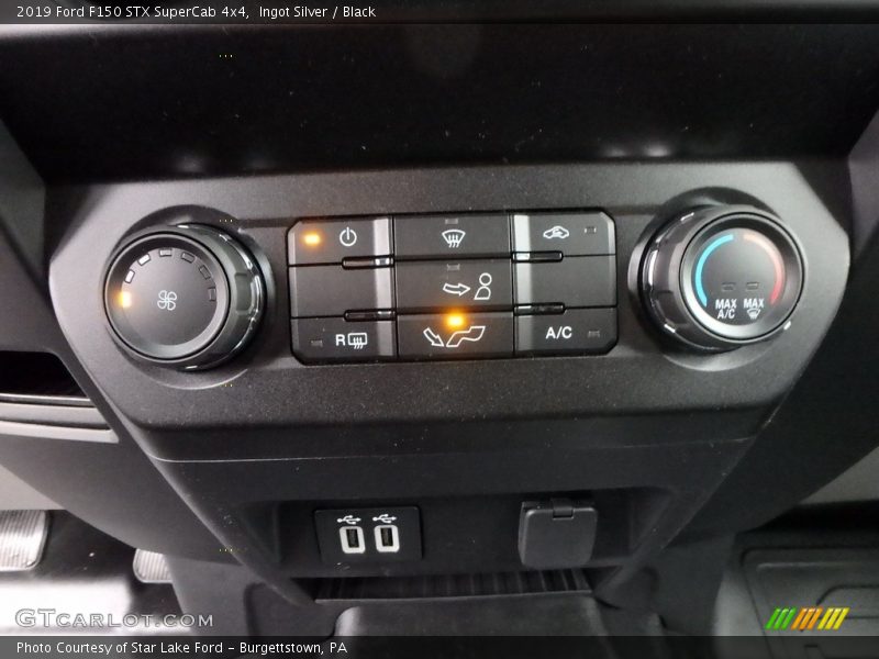 Ingot Silver / Black 2019 Ford F150 STX SuperCab 4x4