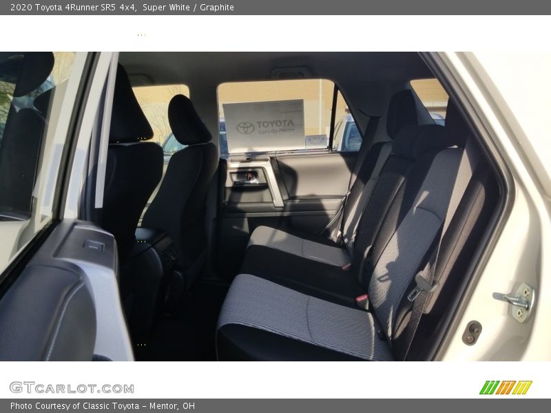 Super White / Graphite 2020 Toyota 4Runner SR5 4x4