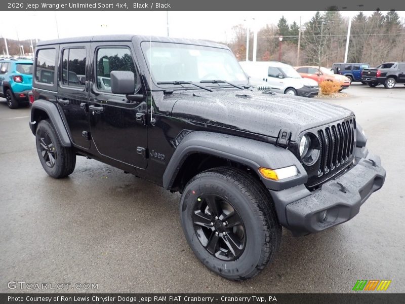 Front 3/4 View of 2020 Wrangler Unlimited Sport 4x4
