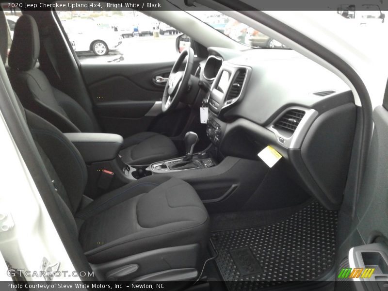 Bright White / Black 2020 Jeep Cherokee Upland 4x4