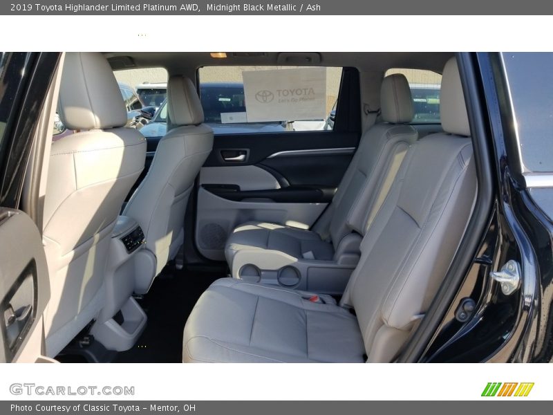 Midnight Black Metallic / Ash 2019 Toyota Highlander Limited Platinum AWD