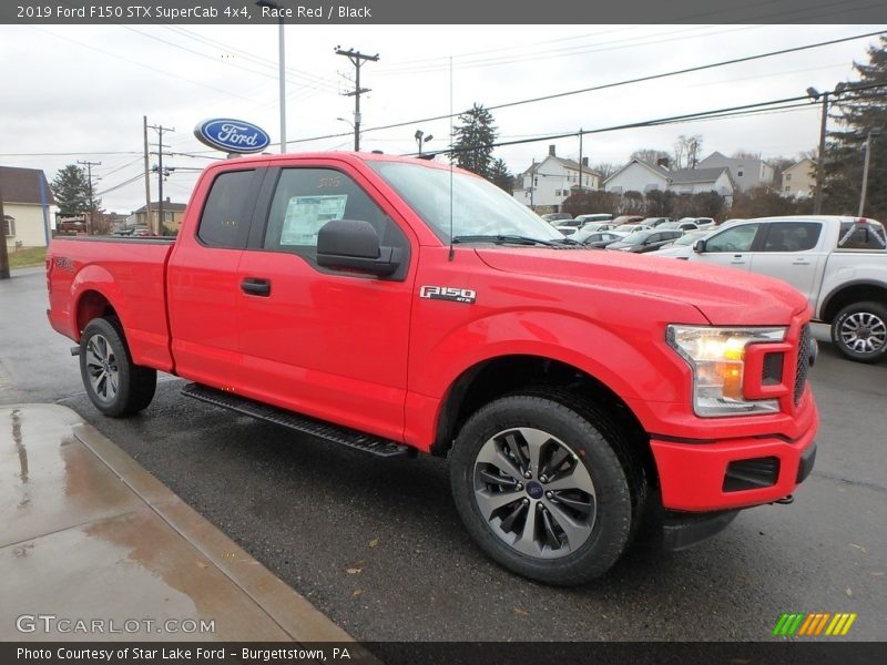 Front 3/4 View of 2019 F150 STX SuperCab 4x4