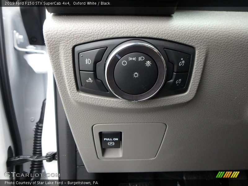 Oxford White / Black 2019 Ford F150 STX SuperCab 4x4