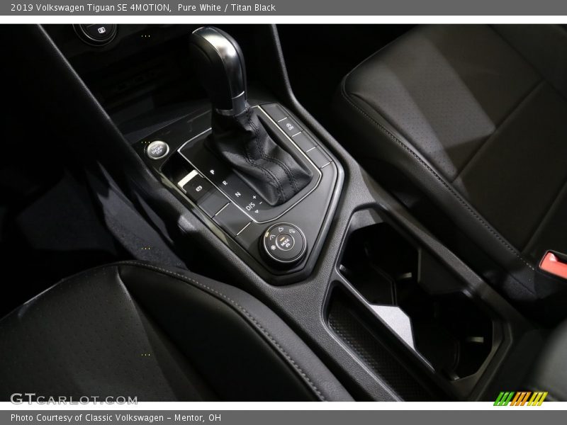  2019 Tiguan SE 4MOTION 8 Speed Automatic Shifter