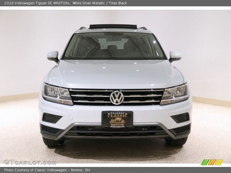 White Silver Metallic / Titan Black 2019 Volkswagen Tiguan SE 4MOTION