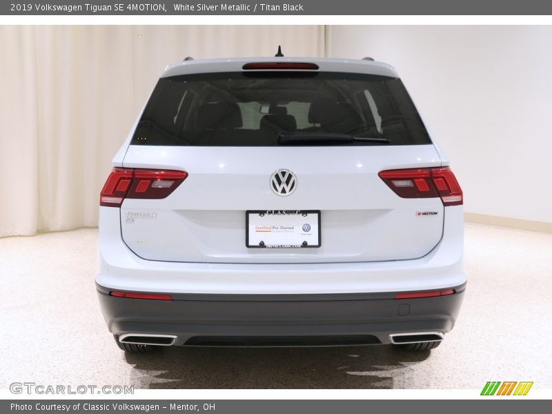 White Silver Metallic / Titan Black 2019 Volkswagen Tiguan SE 4MOTION