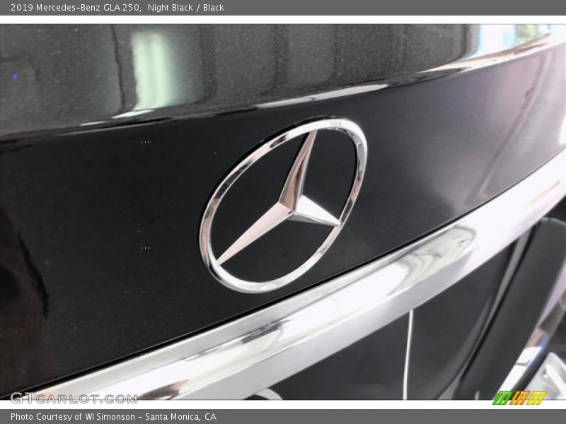 Night Black / Black 2019 Mercedes-Benz GLA 250