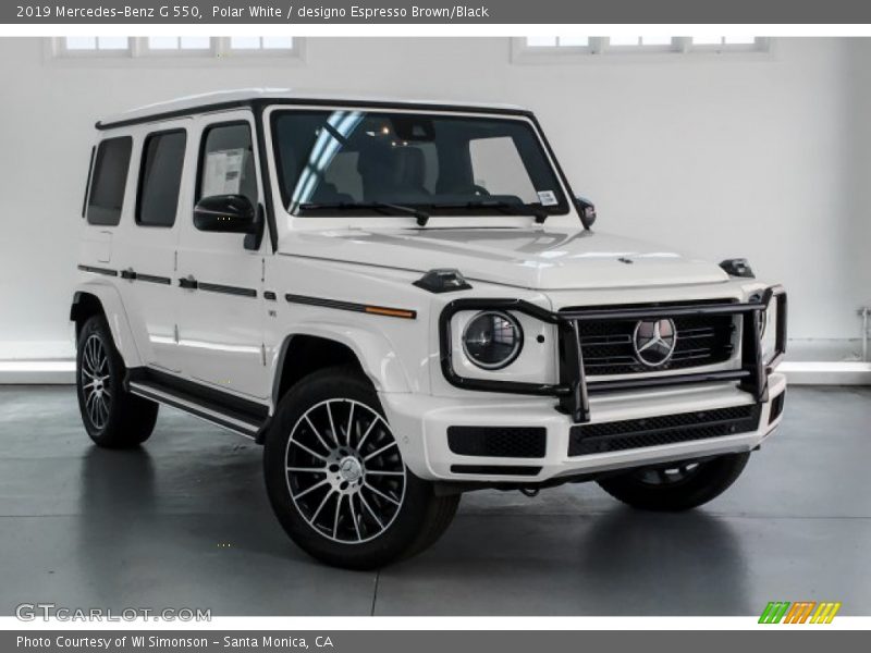 Front 3/4 View of 2019 G 550