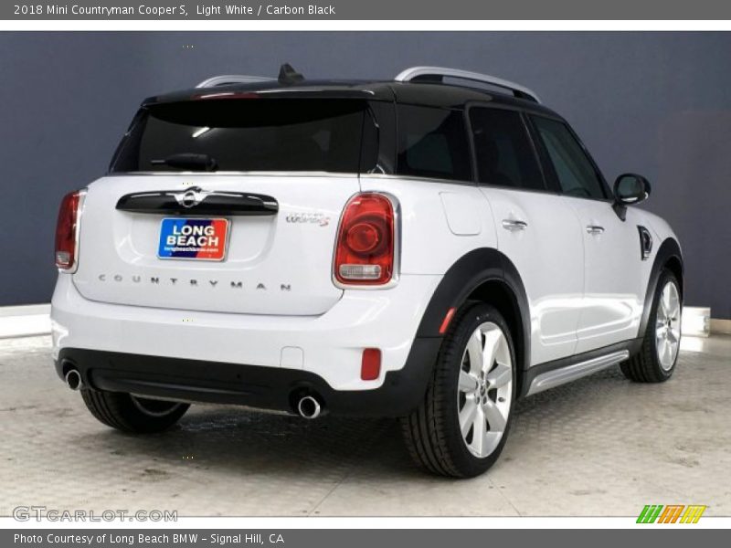 Light White / Carbon Black 2018 Mini Countryman Cooper S