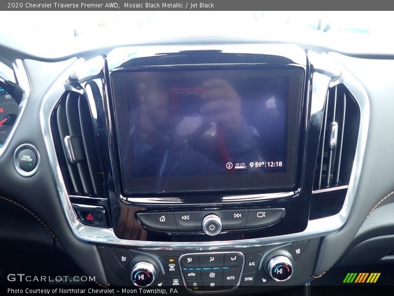 Mosaic Black Metallic / Jet Black 2020 Chevrolet Traverse Premier AWD