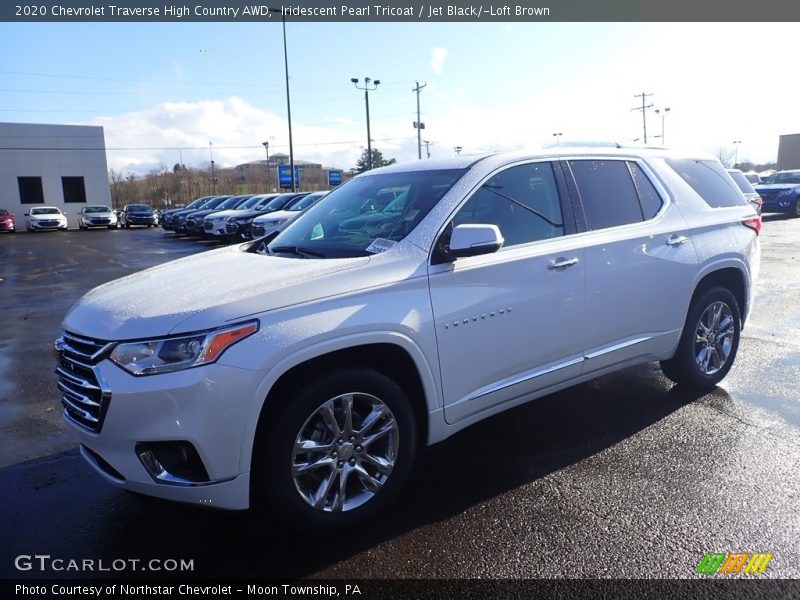 Iridescent Pearl Tricoat / Jet Black/­Loft Brown 2020 Chevrolet Traverse High Country AWD