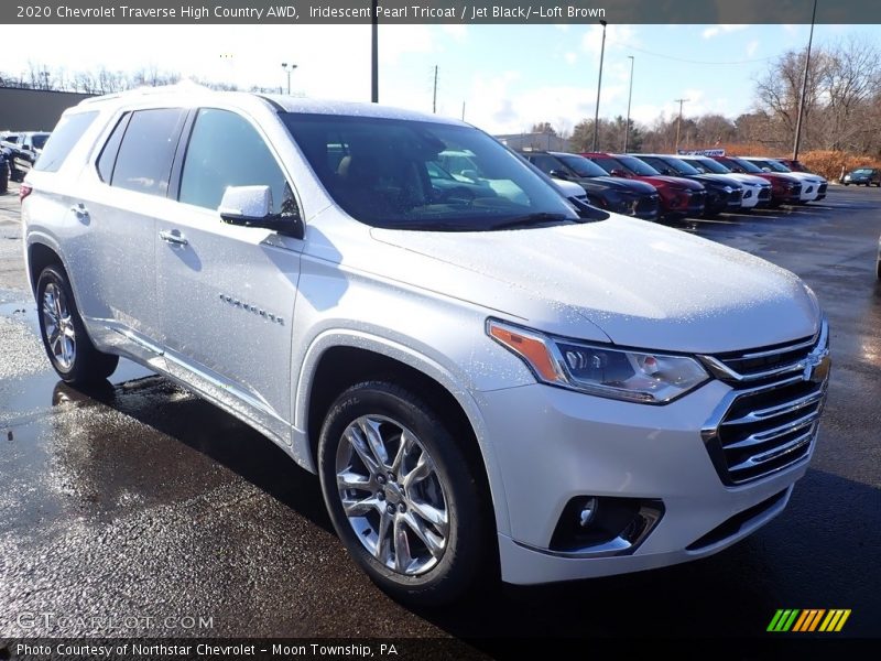 Iridescent Pearl Tricoat / Jet Black/­Loft Brown 2020 Chevrolet Traverse High Country AWD
