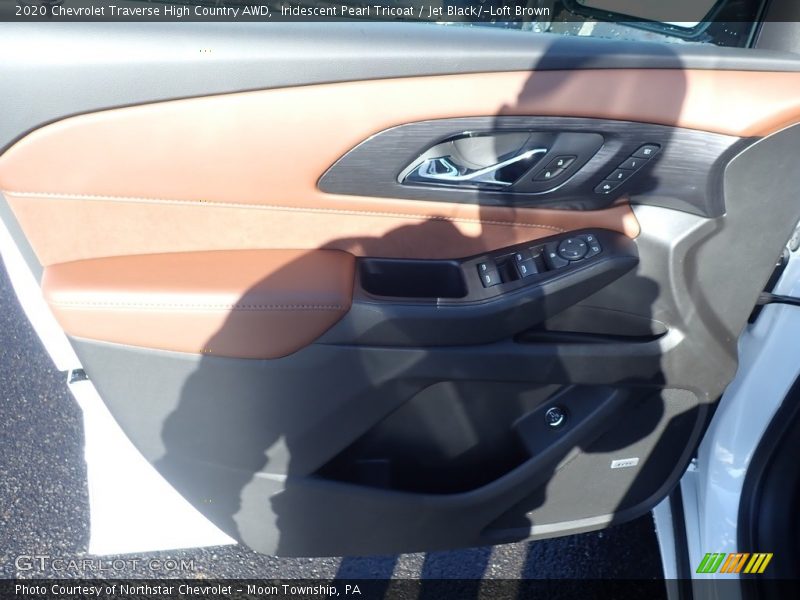 Iridescent Pearl Tricoat / Jet Black/­Loft Brown 2020 Chevrolet Traverse High Country AWD