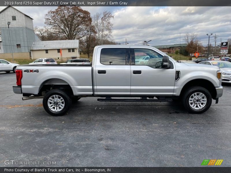 Ingot Silver / Earth Gray 2019 Ford F250 Super Duty XLT Crew Cab 4x4