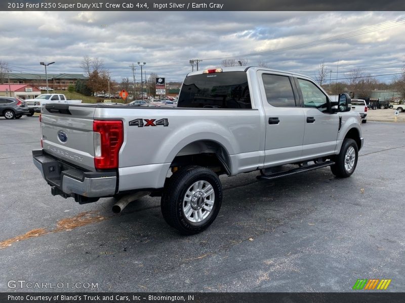 Ingot Silver / Earth Gray 2019 Ford F250 Super Duty XLT Crew Cab 4x4
