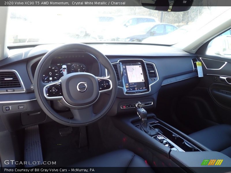 Dashboard of 2020 XC90 T5 AWD Momentum