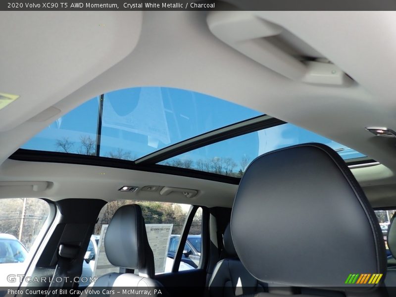 Sunroof of 2020 XC90 T5 AWD Momentum
