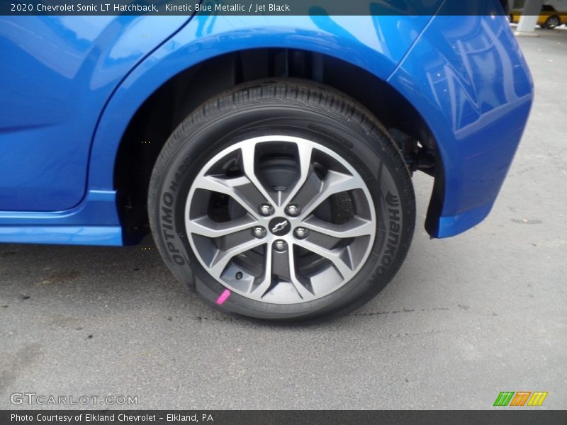 Kinetic Blue Metallic / Jet Black 2020 Chevrolet Sonic LT Hatchback