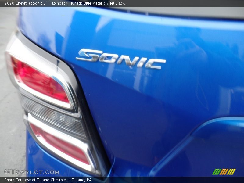 Kinetic Blue Metallic / Jet Black 2020 Chevrolet Sonic LT Hatchback