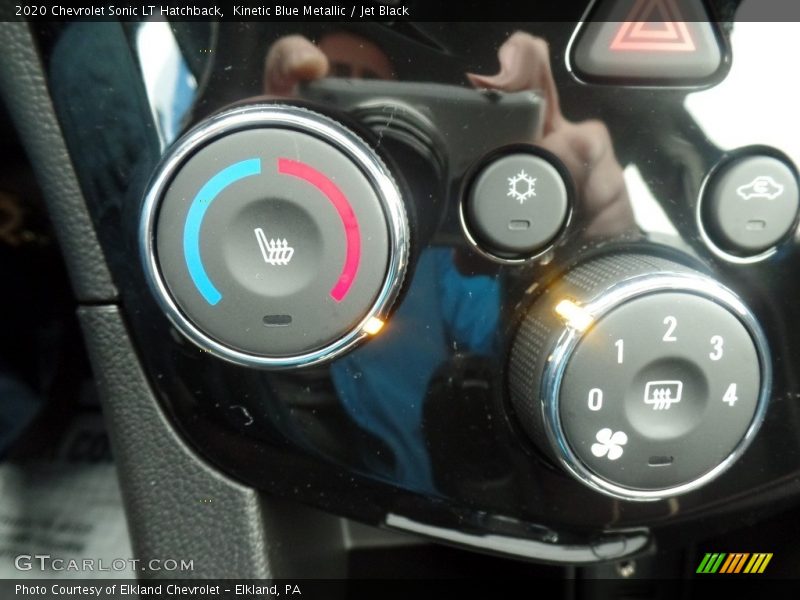 Kinetic Blue Metallic / Jet Black 2020 Chevrolet Sonic LT Hatchback