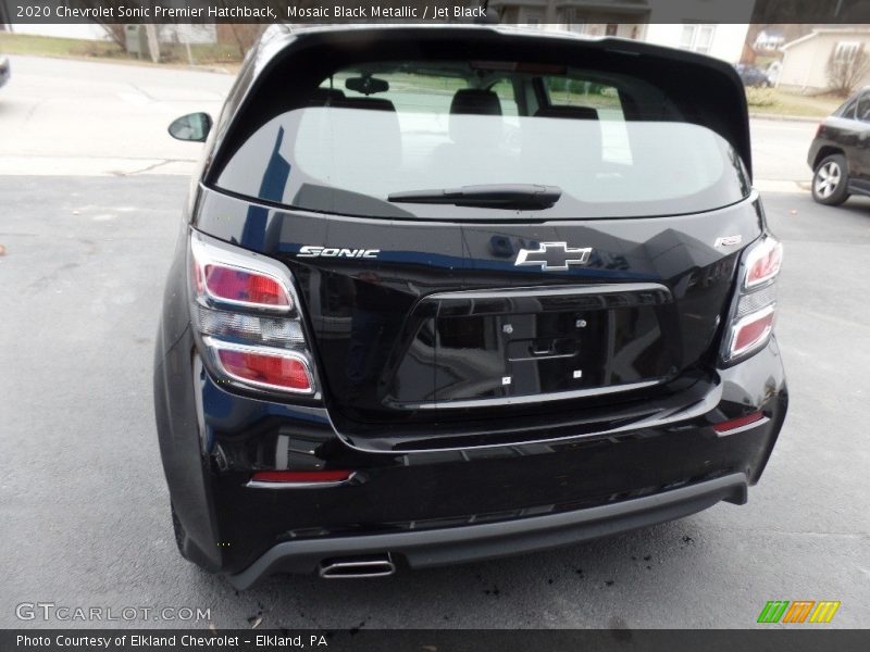 Mosaic Black Metallic / Jet Black 2020 Chevrolet Sonic Premier Hatchback