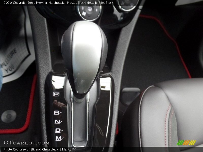 Mosaic Black Metallic / Jet Black 2020 Chevrolet Sonic Premier Hatchback