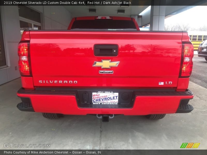 Red Hot / Dark Ash/Jet Black 2019 Chevrolet Silverado LD Custom Double Cab 4x4