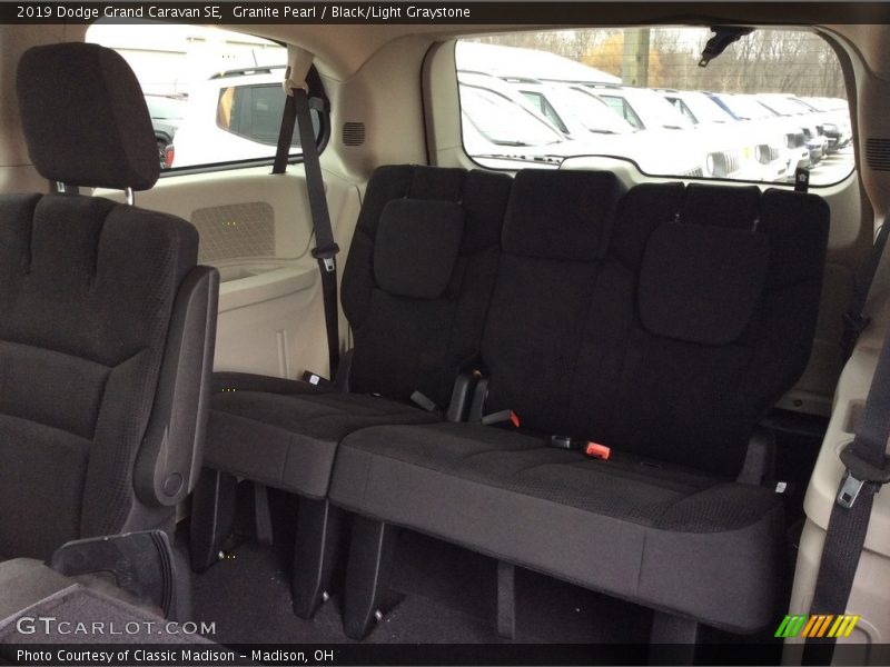 Granite Pearl / Black/Light Graystone 2019 Dodge Grand Caravan SE