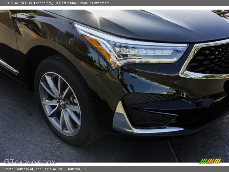 Majestic Black Pearl / Parchment 2019 Acura RDX Technology