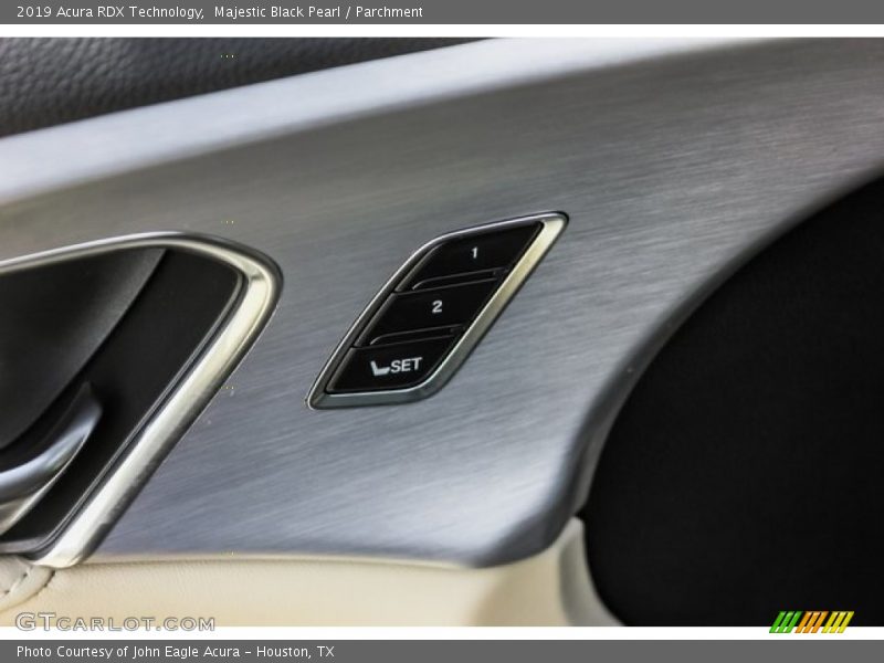 Majestic Black Pearl / Parchment 2019 Acura RDX Technology
