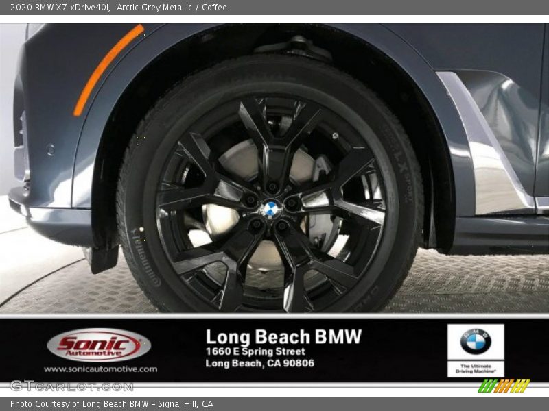 Arctic Grey Metallic / Coffee 2020 BMW X7 xDrive40i