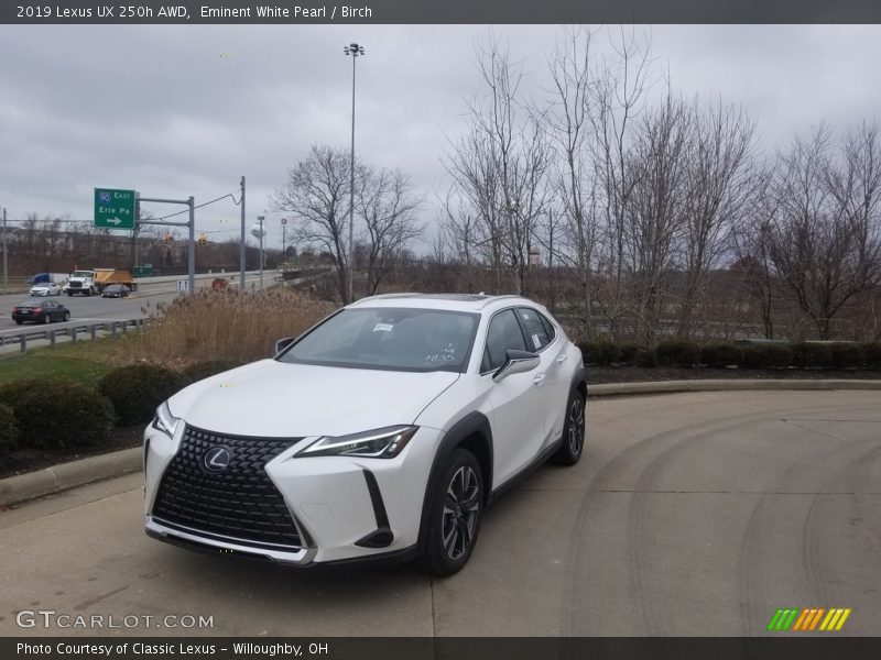 Eminent White Pearl / Birch 2019 Lexus UX 250h AWD