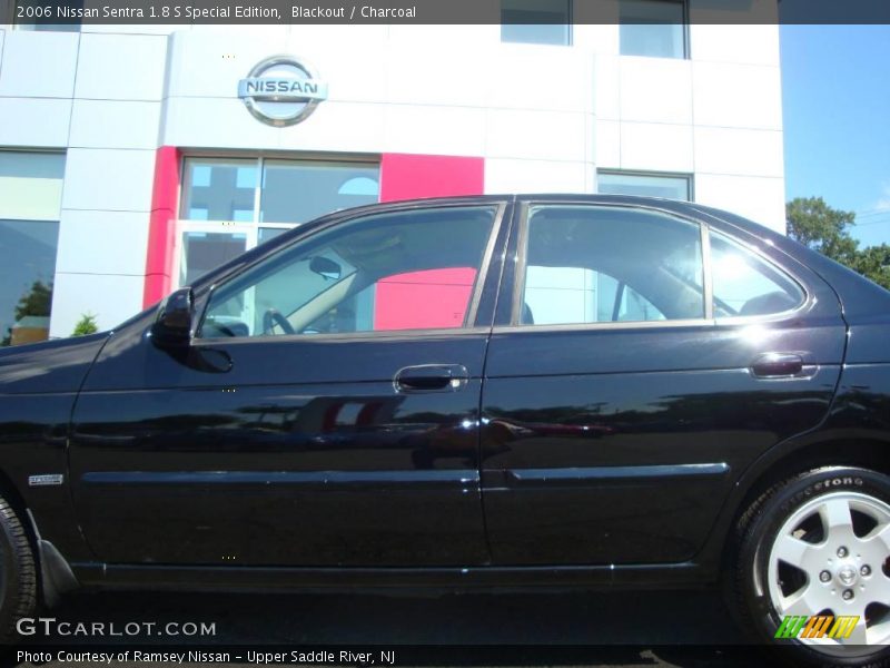 Blackout / Charcoal 2006 Nissan Sentra 1.8 S Special Edition