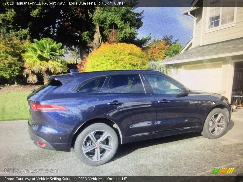 Loire Blue Metallic / Light Oyster 2019 Jaguar F-PACE R-Sport AWD