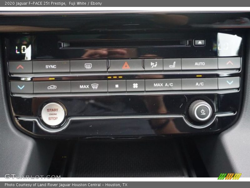 Fuji White / Ebony 2020 Jaguar F-PACE 25t Prestige