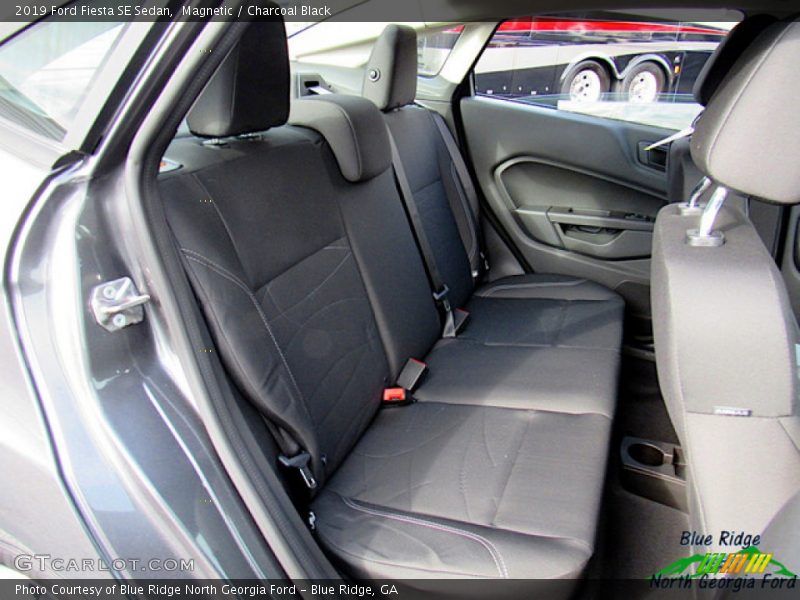 Magnetic / Charcoal Black 2019 Ford Fiesta SE Sedan