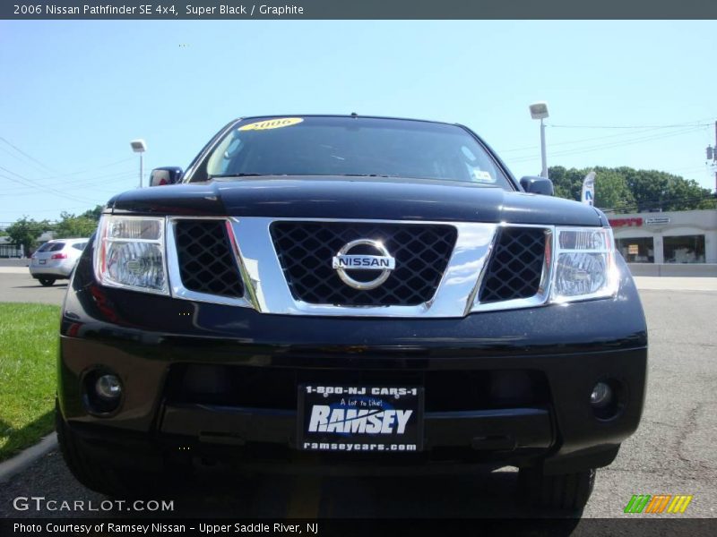 Super Black / Graphite 2006 Nissan Pathfinder SE 4x4