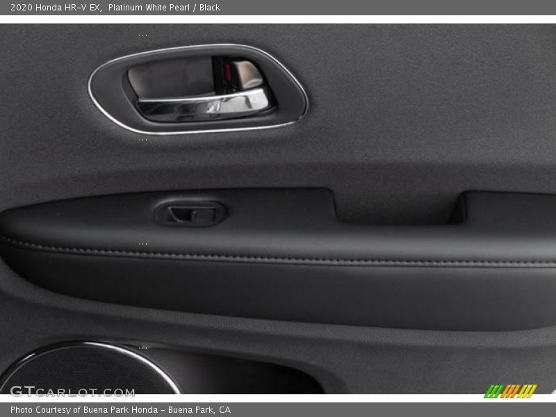 Platinum White Pearl / Black 2020 Honda HR-V EX