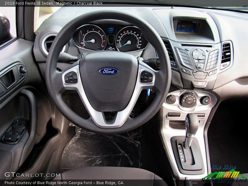 Magnetic / Charcoal Black 2019 Ford Fiesta SE Sedan