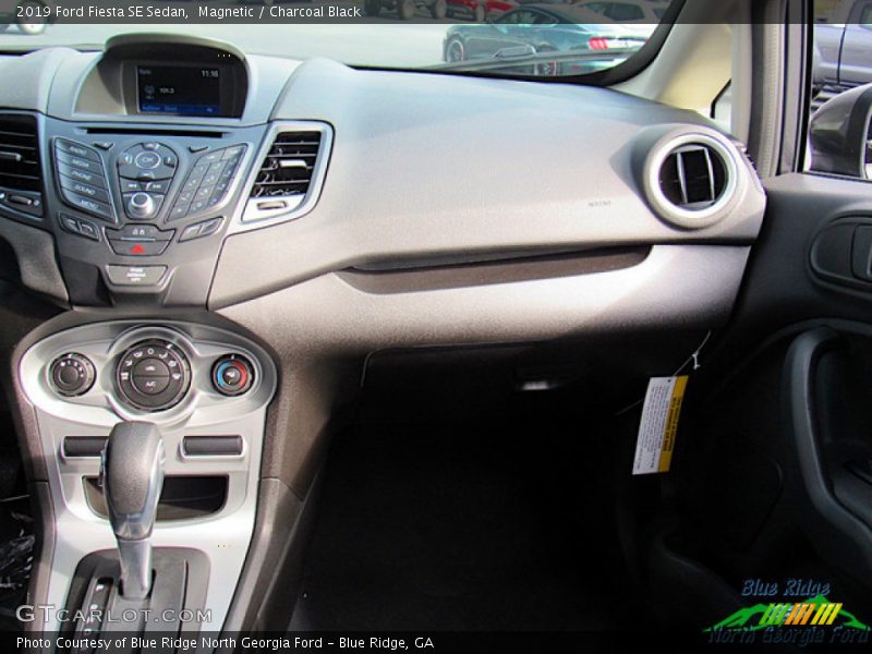 Magnetic / Charcoal Black 2019 Ford Fiesta SE Sedan