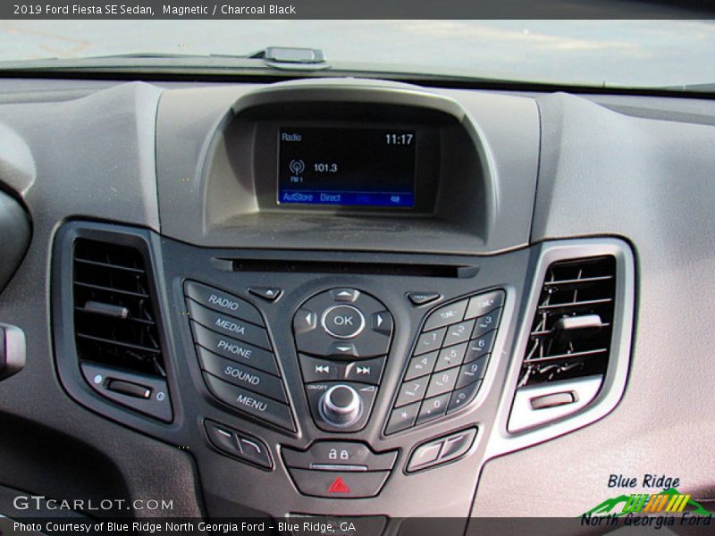 Magnetic / Charcoal Black 2019 Ford Fiesta SE Sedan